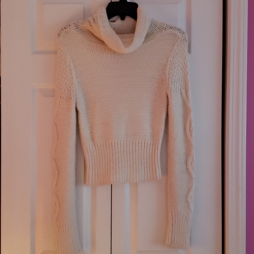 H&M White Knit Turtleneck Sweater